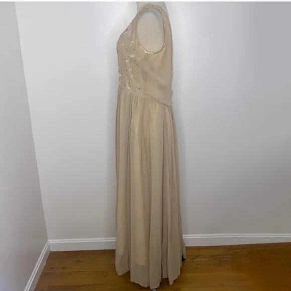 By Together Beaded Button Front Embroidered Floral Maxi Dress Size 16 NWT - Picture 2 of 10